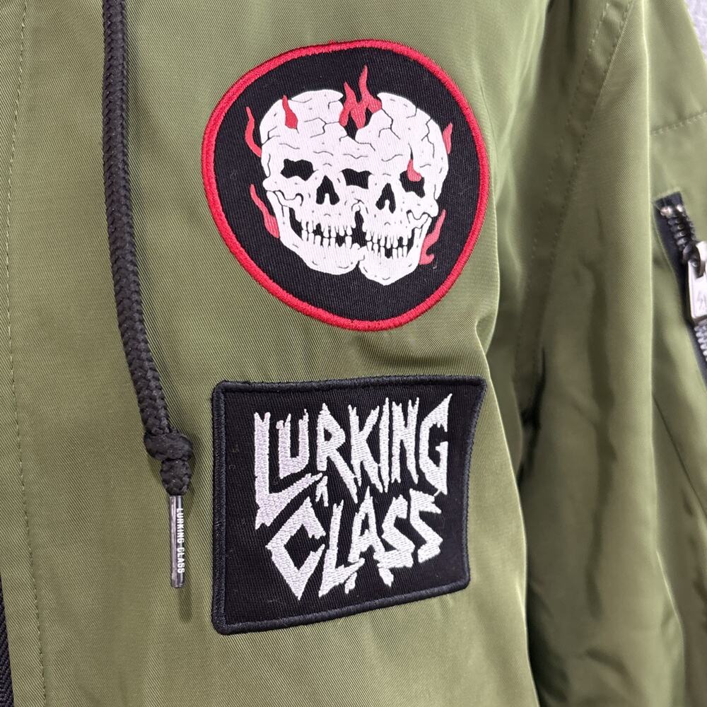 Lurking Class by Sketchy Tank Bomber Jacket Green Skull Patches Men's Large - Picture 6 of 14